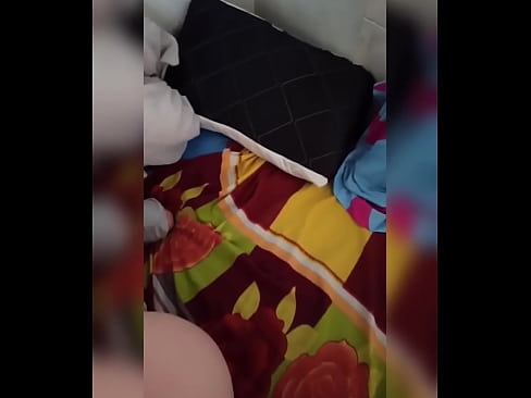❤️ השותפה שלי נשארת לבד בבית כי בעלה יוצא לחופשה ואני מנצלת את ההזדמנות לזיין אותה ולמלא לה את התחת בחלב ☑ פורנו ב-iw.desixxxtube.ru ️❤
